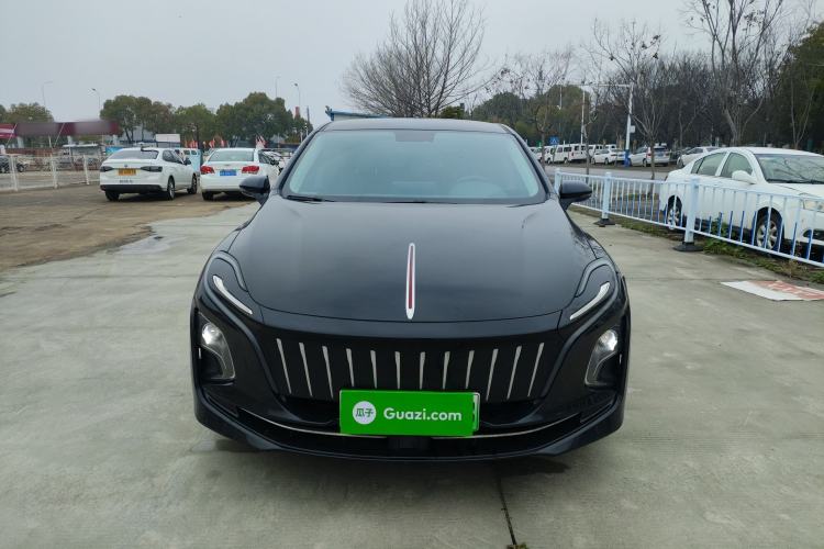 Used Hongqi E-QM5 2022 431 km Charge & Enjoy Edition

