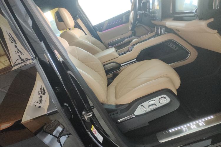 Used Formula Leopard 8 2025 Smart & Brave Flagship Edition 7 Seats Right Front Seat