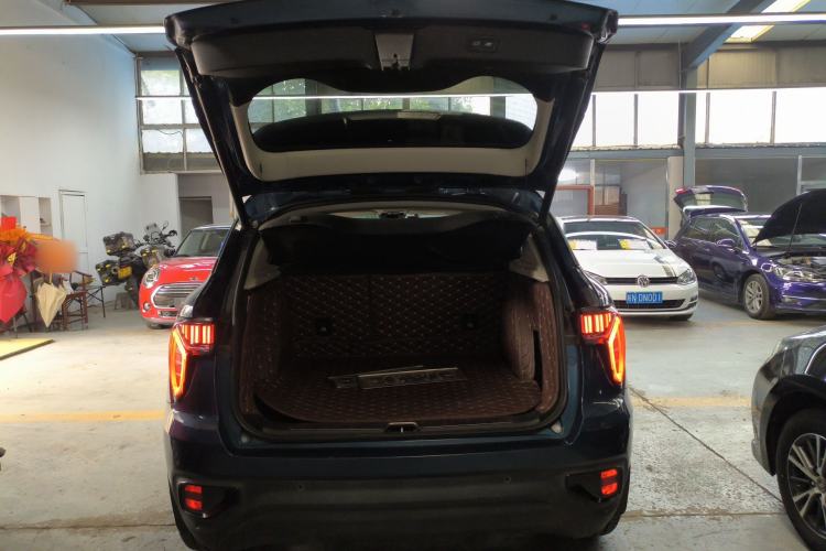 Used Lynk & Co 01 2017 2.0T Two-Wheel Drive Zhaopu Version Trunk