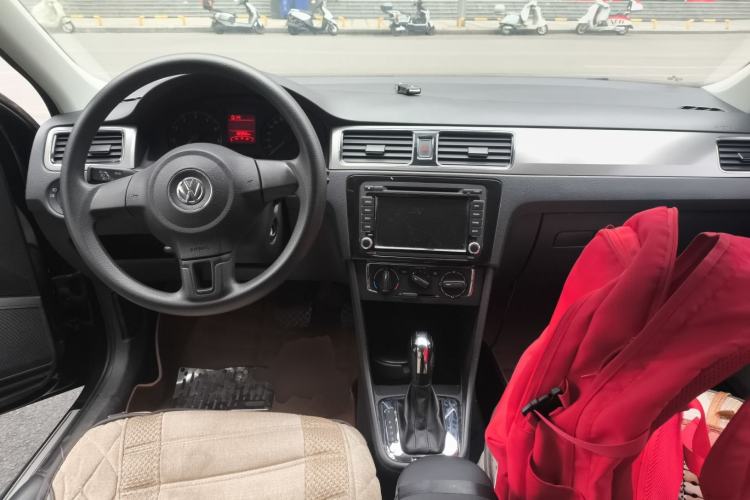 Used Volkswagen Santana 2015 1.6L Automatic Comfort Edition
