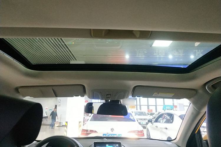 Used Dongfeng Aeolus AX4 2017 1.4T DCT Trendy Edition