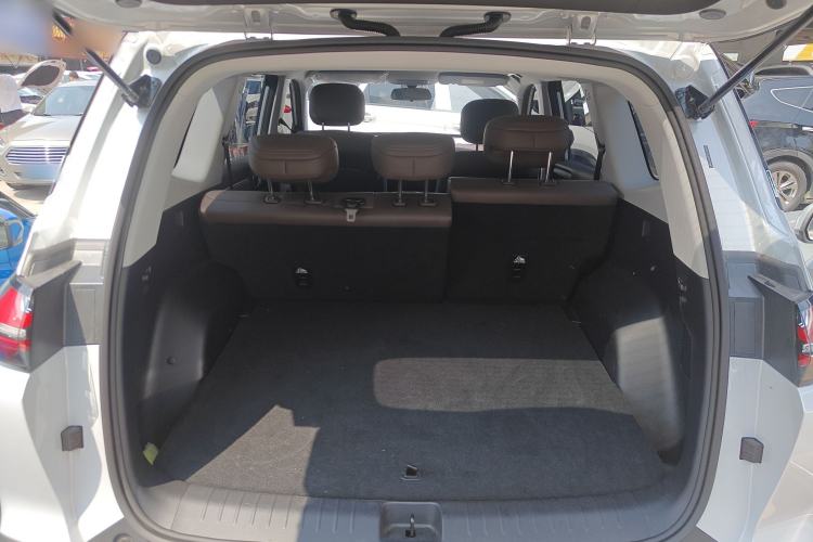 Used Wuling Xingguang 560 New Energy 2026 Model, Pure Electric, 500 km, Luxury Version Trunk