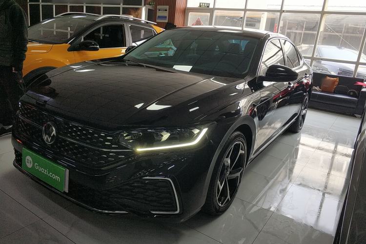 Used Volkswagen Passat 2023 Revised 330TSI Starry Elite Edition