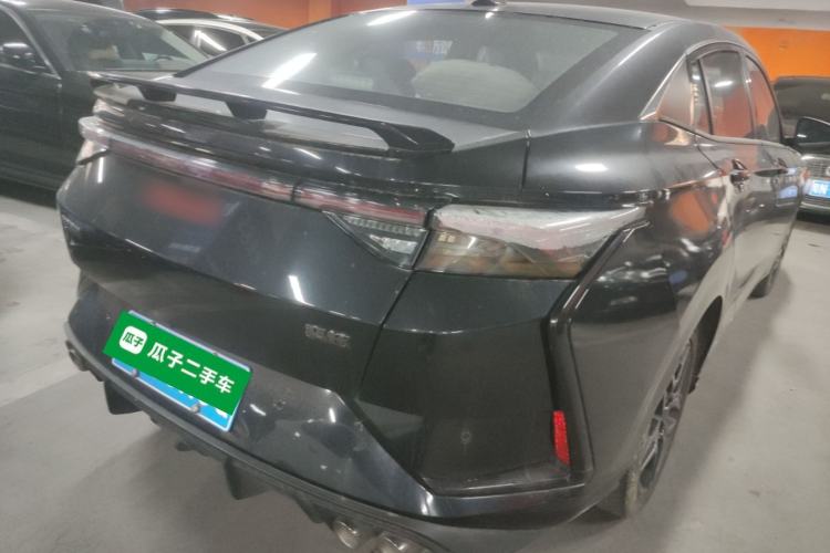 Used Dongfeng Aeolus Yixuan 2022 230T Automatic Adaptive-Beam Knight Edition
