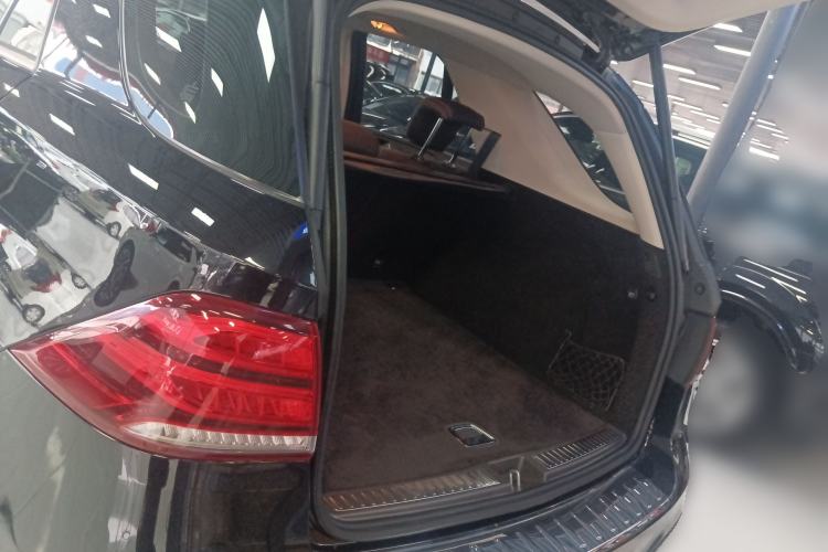 Used Mercedes-Benz GLE 2017 GLE 400 4MATIC Trunk