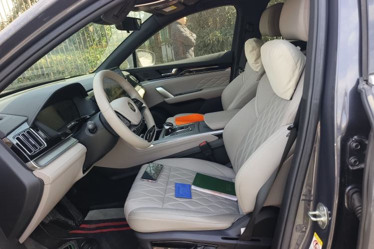 Used BYD Tang New Energy 2024 DM-i Glory Edition 112KM Prestige Model