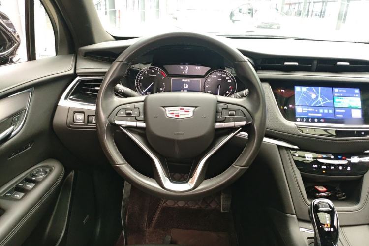 Used Cadillac XT6 2022 2.0T Six-Seater Four-Wheel-Drive Luxury Version Steering Wheel