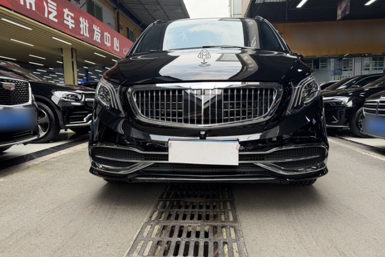 Used Mercedes-Benz Vito 2023 2.0T Elite Version 7 Seats Exterior 4