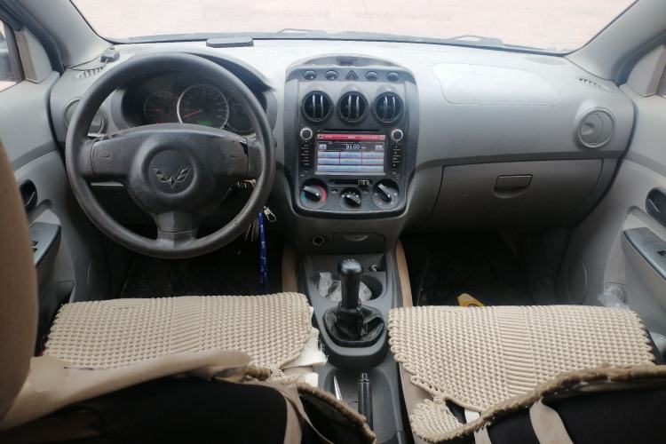 Used Wuling Hongguang 2014 1.5L Base Version