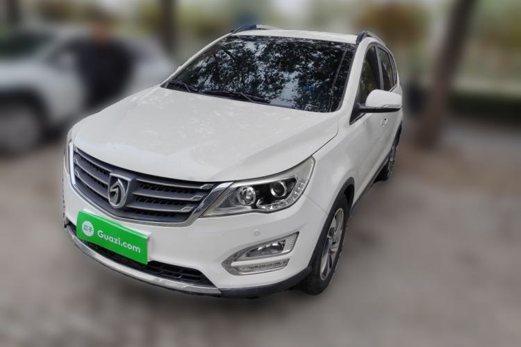 Used Baojun 560 2015 1.8L manual luxury version