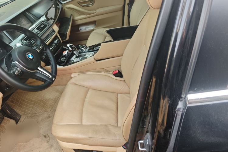 Used BMW 5 Series 2013 525Li Leading Model
