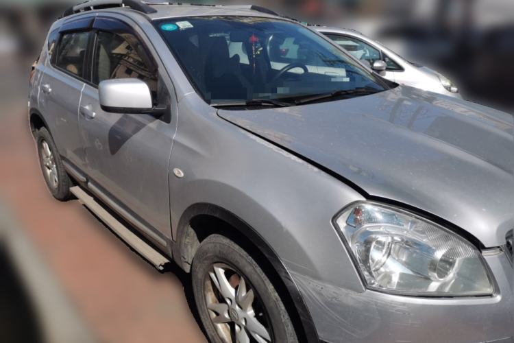 Used Nissan Qashqai 2012 2.0 XL Fire 6MT 2WD Front Right 45 Deg