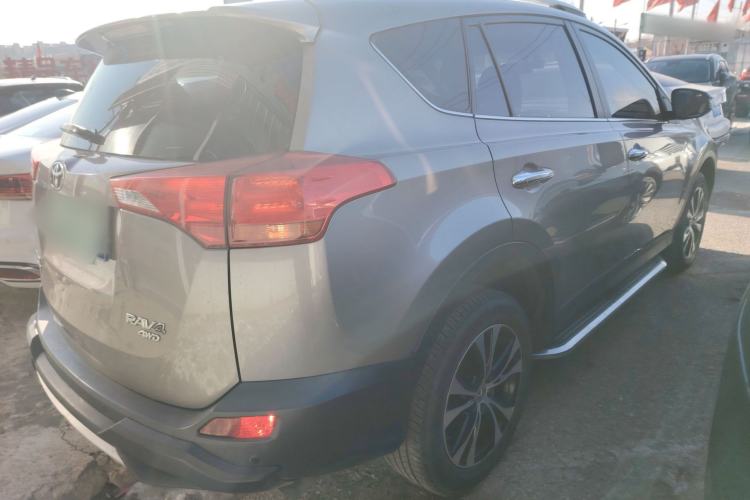 Used Toyota RAV4 2015 2.5L Automatic 4x4 Elite Edition
