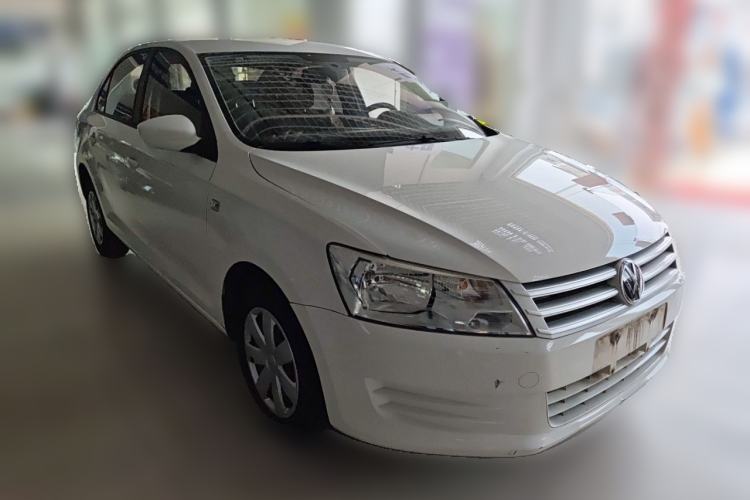Used Volkswagen Santana 2015 1.6L Automatic Fashion Edition Front Right 45 Deg