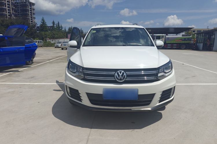 Used Volkswagen Tiguan 2015 1.8TSI Automatic Two-Wheel Drive Luxury Model Exterior 1
