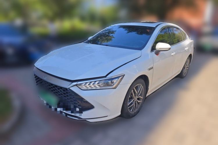 Ojetý BYD Qin PLUS 2021 DM-i 55KM Flagship Model