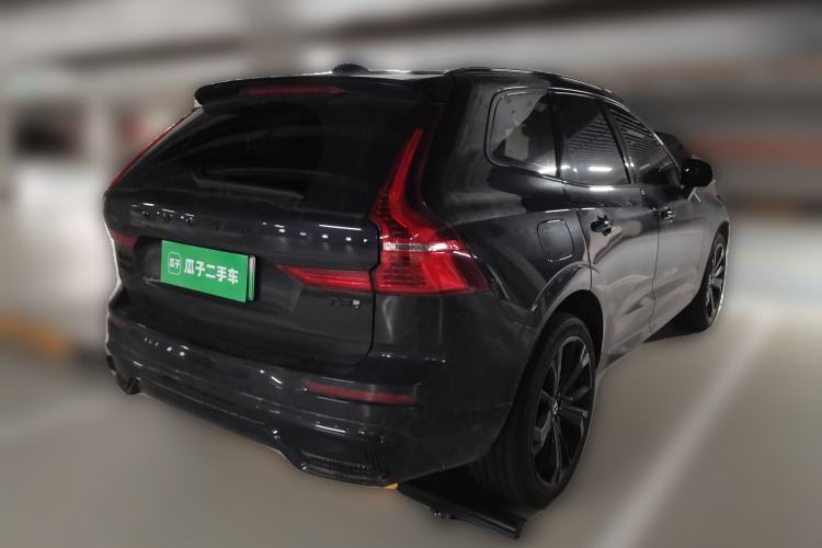 Used Volvo XC60 New Energy 2025 Plug-in Hybrid Long-Range All-Wheel Drive Zhiyuan Extreme Night Black Edition Rear Right 45 Deg