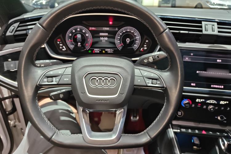 Used Audi Q3 2022 45 TFSI quattro Fashion Dynamic Model
