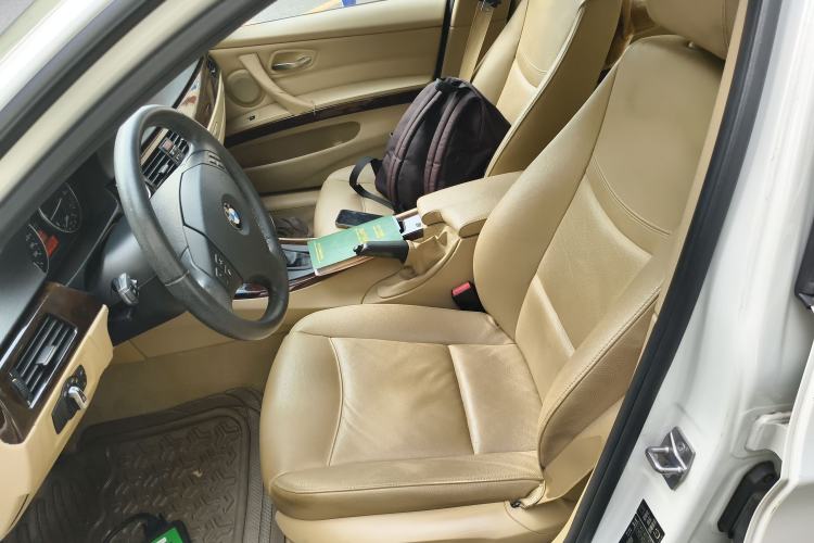 Used BMW 3 Series 2010 320i Luxury Model Left Front Seat