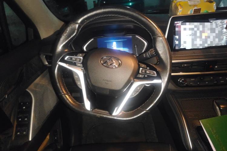 Used SAIC MAXUS D90 2017 2.0T Automatic Two-Wheel Drive Mercury Base Edition Steering Wheel