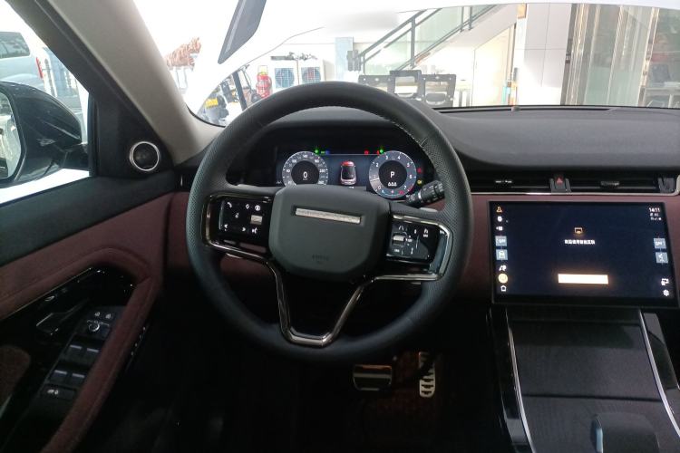 Used Land Rover Range Rover Evoque 2024 Aurora L 249 PS Prestige Light-Chasing Edition