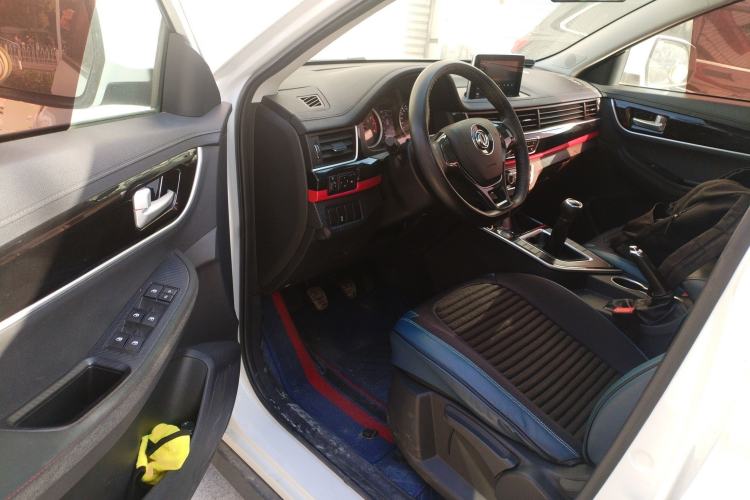 Used FORTHING T5 2020 1.6L Manual Comfort Model China VI Standard Interior 3