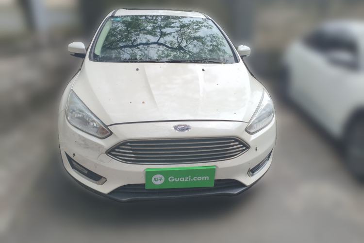 Used Ford Focus 2015 Sedan EcoBoost 125 Manual – Ultra-Style Edition
