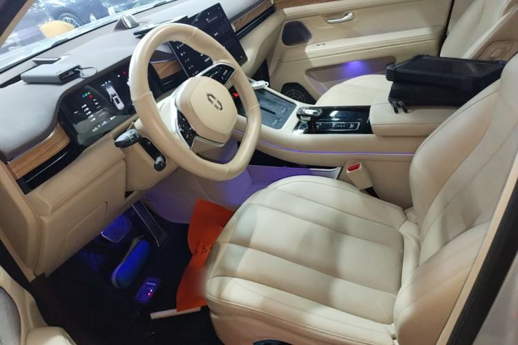 Used Hima AITO M7 2024 1.5T Rear-Drive Plus Version 5 Seats Left Front Seat