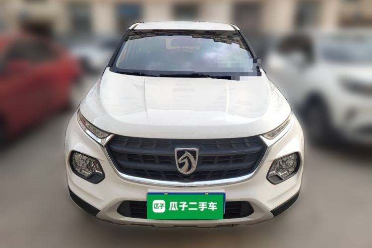 Used Baojun 510 2017 1.5L manual Comfort trim
