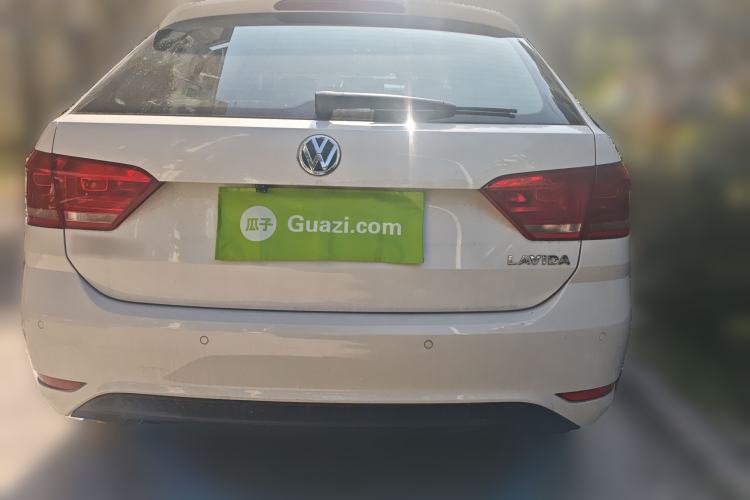 Used Volkswagen Gran Lavida 2015 1.6L Automatic Fashion Edition Rear