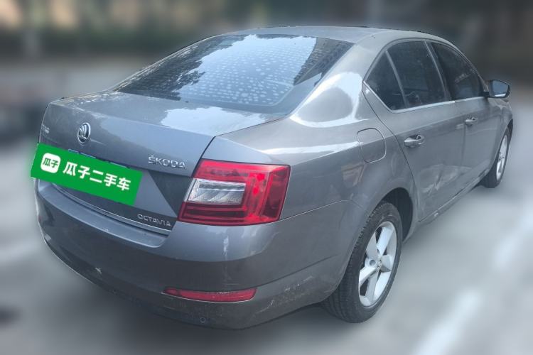 Used Skoda Octavia 2015 1.6L Automatic Yijun Edition
