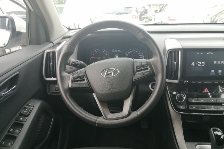 Used Hyundai ix35 2019 2.0L Automatic 2WD Zhiyong·Changxiang Edition China VI Standard
