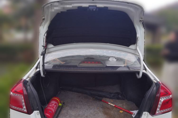 Used Geely Auto Diamond 2016 1.5L Manual Entry-Level Trim