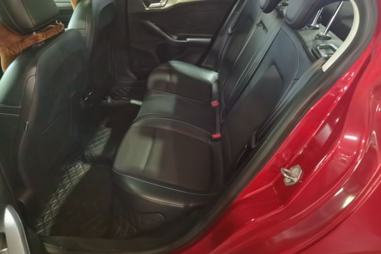 Used Ford Focus 2019 Sedan EcoBoost 180 Automatic Trend Edition