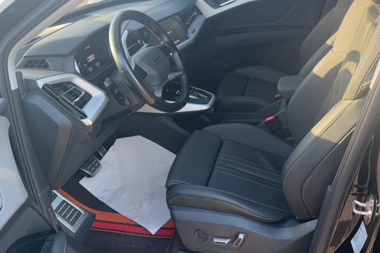 Used Audi Q5 e-tron 2023 40 e-tron Shining Edition Brocade Suit Interior 1