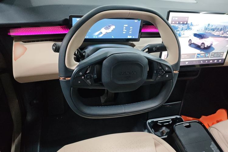 Used Lynk & Co Z20 2026 Model 430km Rear-Wheel Drive Pro Steering Wheel