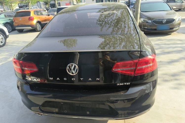 Used Volkswagen Magotan 2018 330TSI DSG Advanced Model Rear