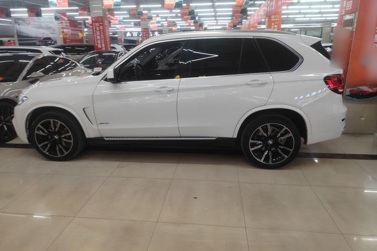 Used BMW X5 2018 xDrive35i Standard Model Small Screen Fabric Middle East
