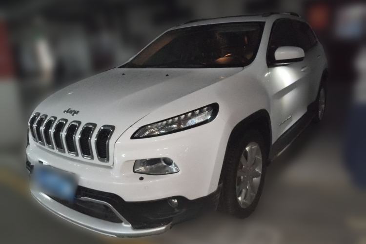 Used Jeep Cherokee 2014 2.4L Luxury Edition Guazi used car, China used car export, Used car for sale, Used Jeep cars, Cheapest cars for sale