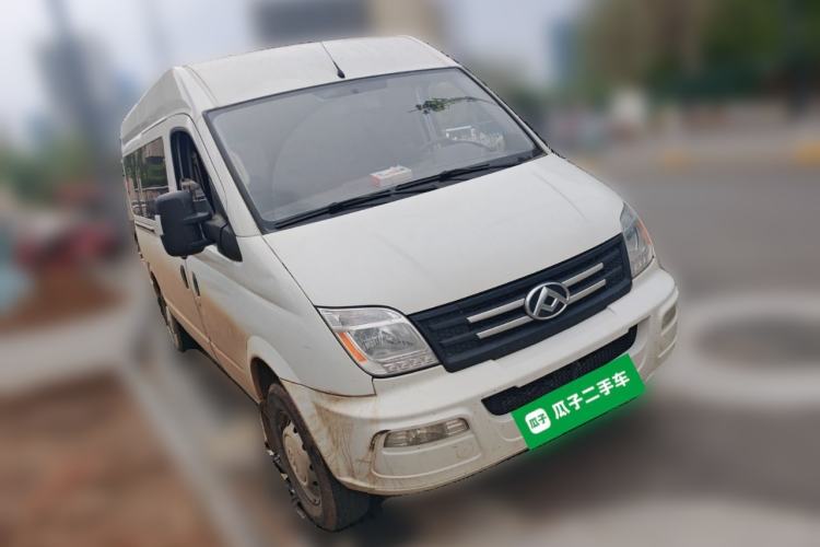 Used SAIC MAXUS Xintu V80 2023 2.0T Manual Classic Aoyuntong Long Wheelbase Mid-Height 6/7/8/9-Seater Front Right 45 Deg