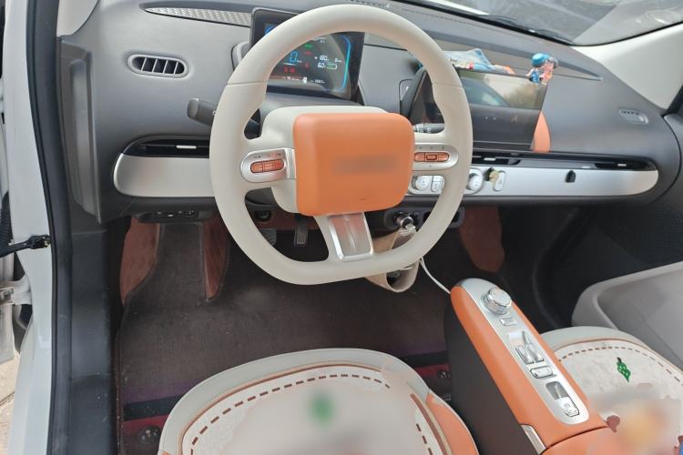 Used CHANGAN NEVO Lumin 2025 301km Honey Dew Edition Center Console