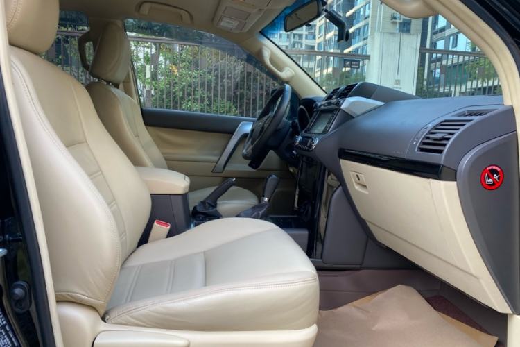 Used Toyota Prado 2014 2.7L Middle East Version Parallel Import Right Front Seat