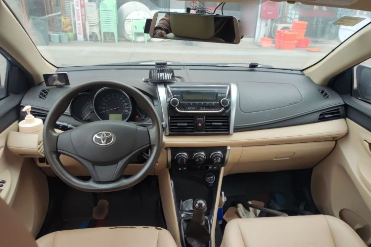 Used Toyota Vios 2014 1.3L Manual Xiang Edition Center Console
