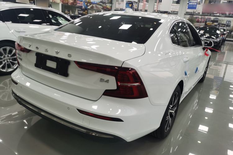 Used Volvo S60 2023 B4 Zhiyi Luxury Edition