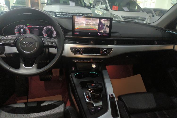 Used Audi A4L 2022 40 TFSI Luxury Dynamic Model
