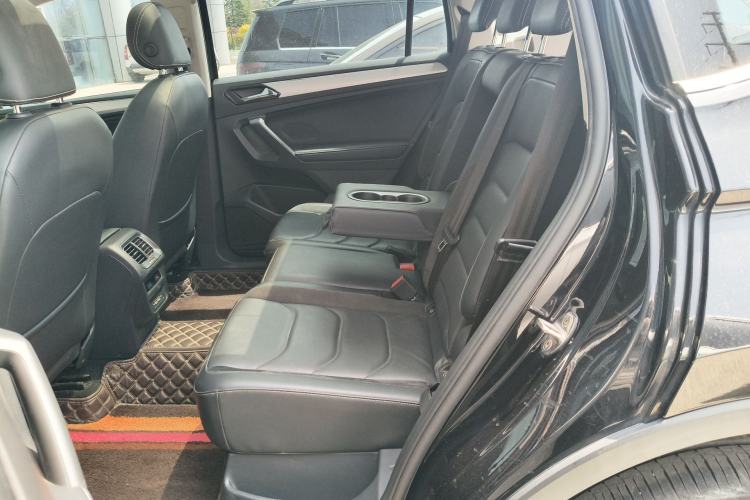 Used Volkswagen Tiguan L 2020 330TSI Automatic Two-Wheel Drive Panoramic Comfort Edition China VI Standard