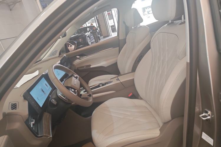 Used Roewe RX9 2023 2.0T Four-Wheel Drive Luxury Edition
