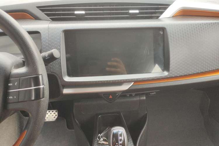 Used Geely Auto Vision X1 2017 1.3L Automatic Player Edition
