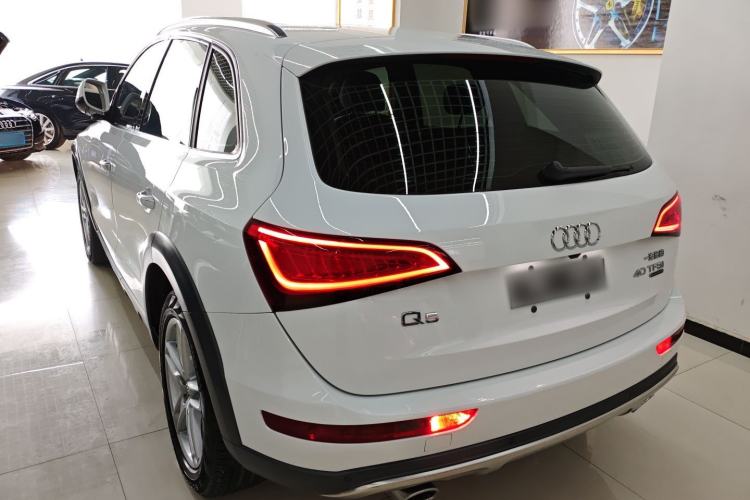 Used Audi Q5 2017 Plus 40 TFSI Technology Model