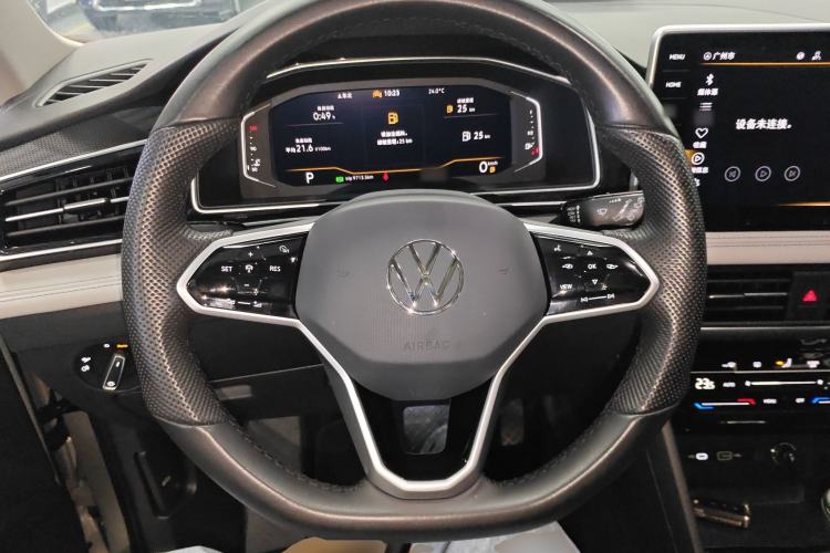 Used Volkswagen Tiguan L 2023 330TSI Automatic Two-Wheel Drive Smart Edition
